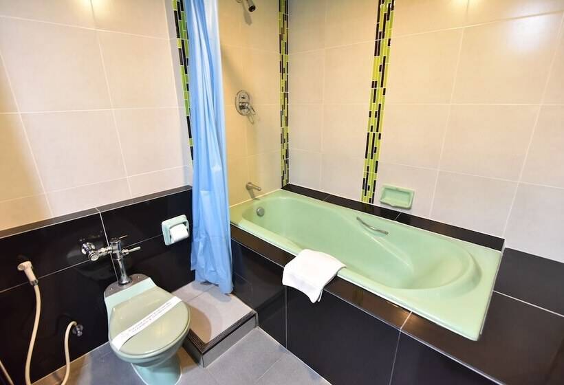 Quarto Superior, Siam Oriental