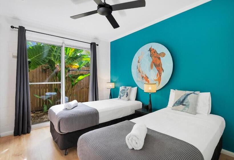 Апартаменты 2 Спальни с Бассейном, The Palms At Palm Cove