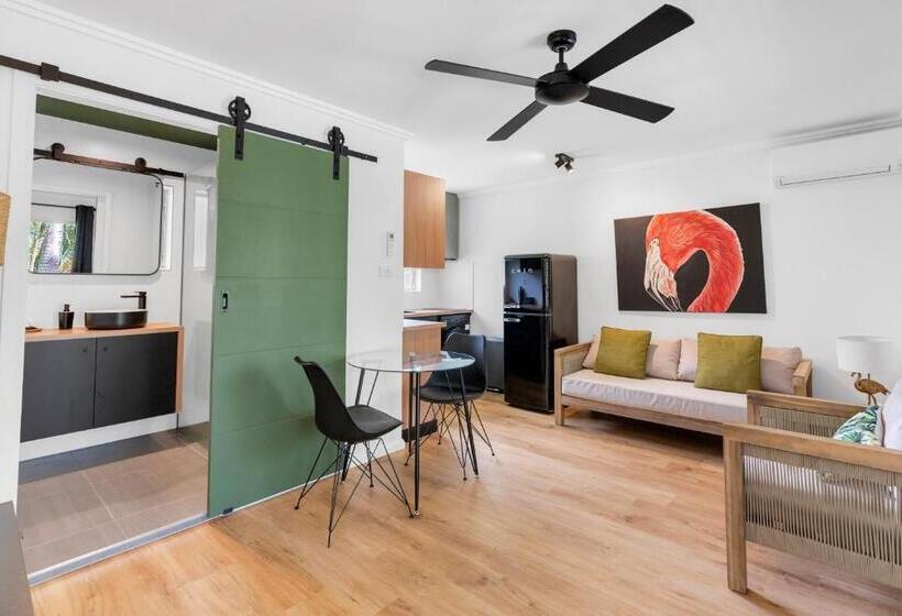 Апартаменты 1 Спальня Вид на Бассейн, The Palms At Palm Cove