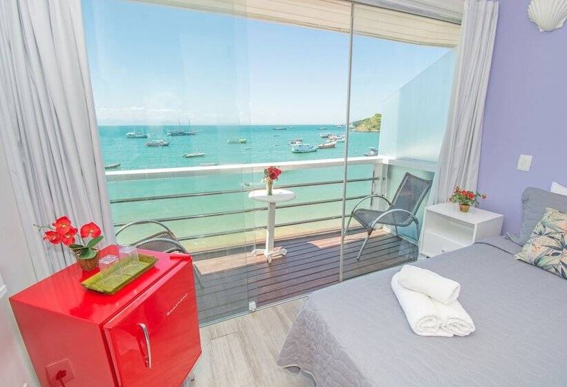 سوییت لوکس, Bamboo Buzios Hostel