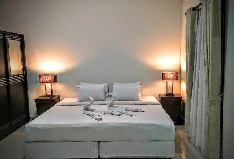 バルコニー付きデラックスルーム, Beluran Serene Guesthouse
