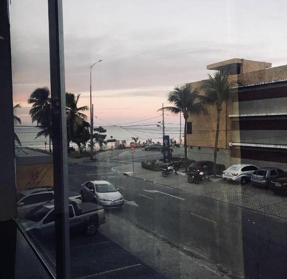 חדר דלוקס לשלושה, Bessa Golden Flats