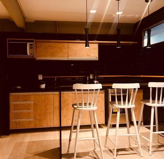 חדר דלוקס לשלושה, Bessa Golden Flats