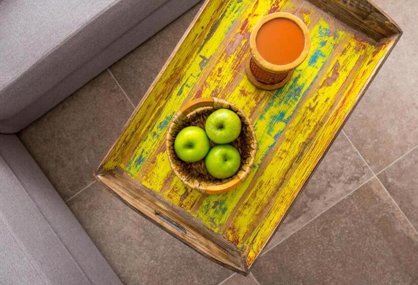 Апартаменты 1 Спальня Вид на Море с Балконом, Castle Mansions