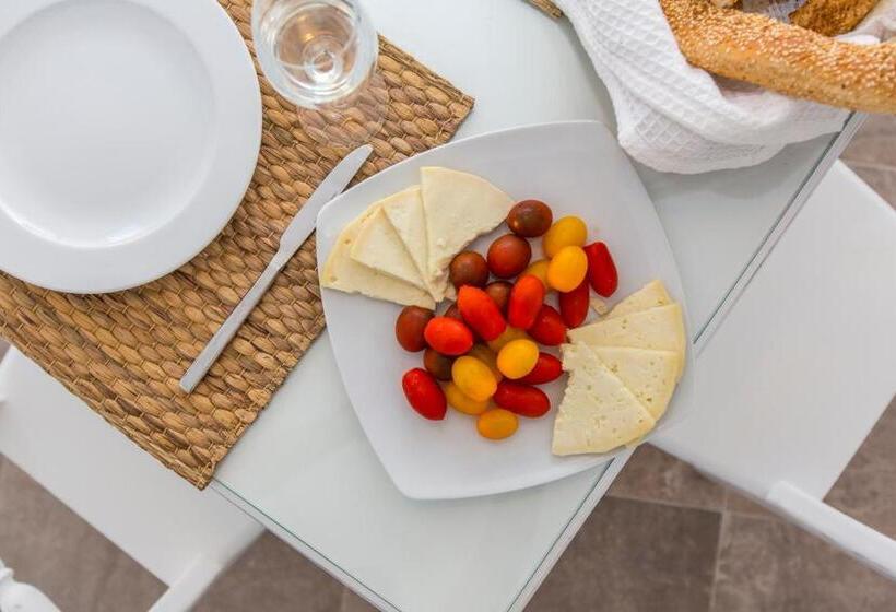 Апартаменты 1 Спальня Вид на Море с Балконом, Castle Mansions