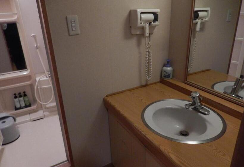 スタンダードルーム, Daisen Shirogane