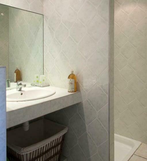 חדר סטנדרט, Ecuries Sainte Croix