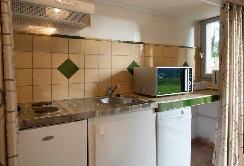 חדר סטנדרט, Ecuries Sainte Croix