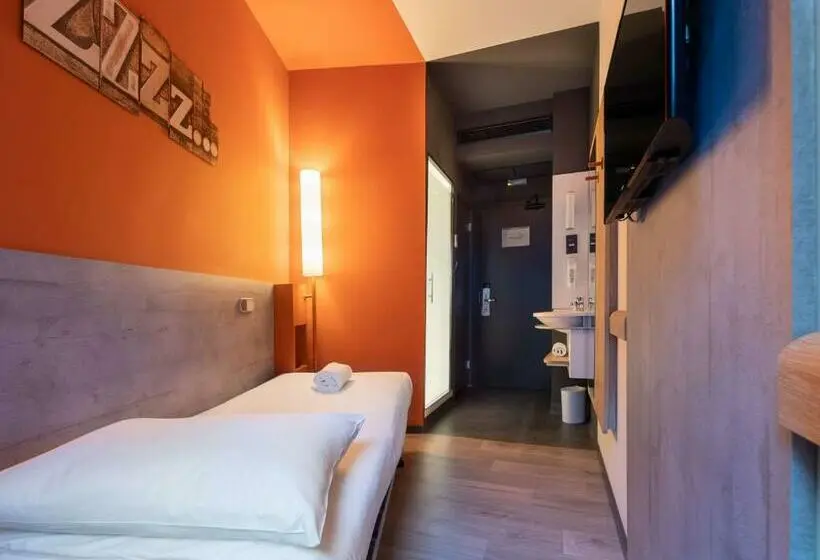 اتاق استاندارد یک نفره, Ibis Budget Madrid Centro Lavapies
