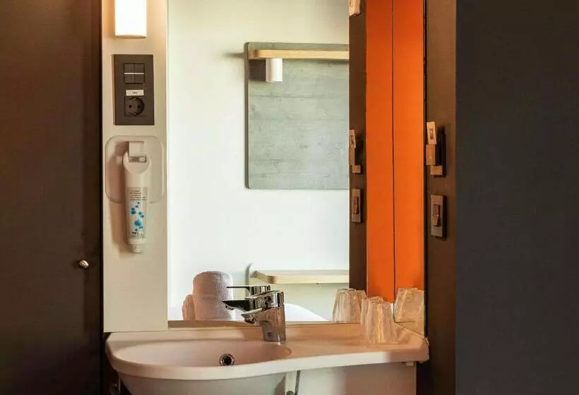 اتاق استاندارد یک نفره, Ibis Budget Madrid Centro Lavapies