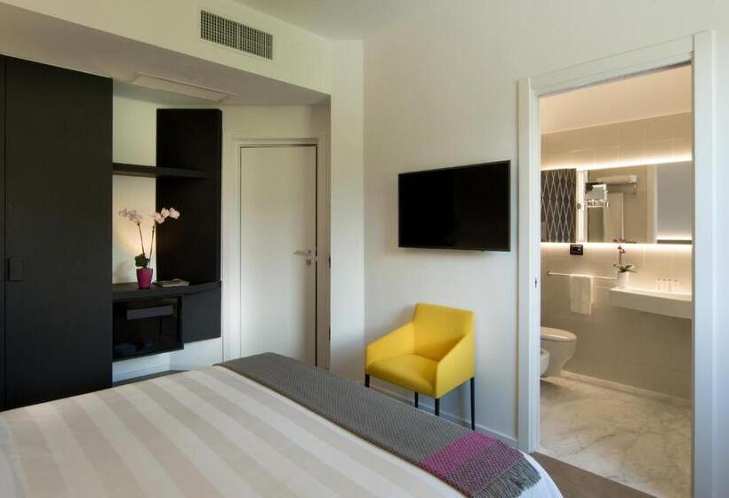 غرفة قياسية مطلة على الجبل, Il San Cristoforo