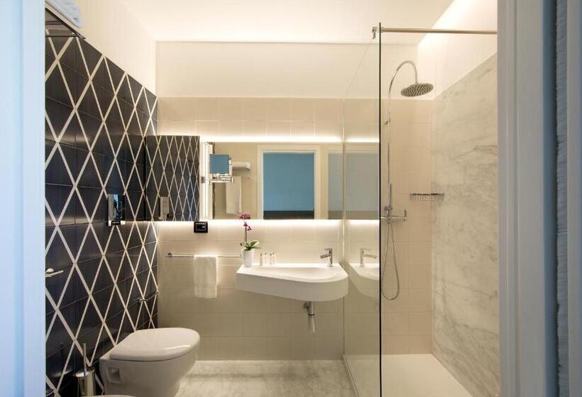 جناح عائلي, Il San Cristoforo