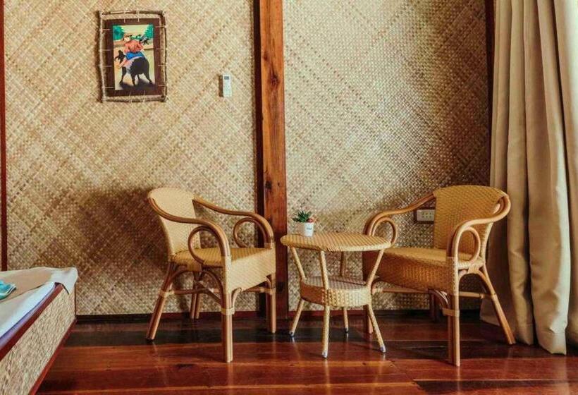 اتاق لوکس با چشم‌انداز دریا, Romantic Beach Villas