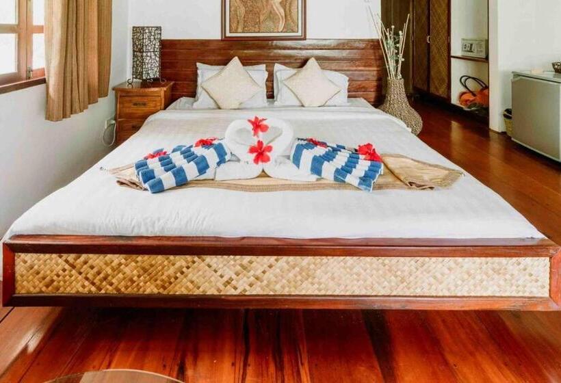 اتاق لوکس با چشم‌انداز دریا, Romantic Beach Villas