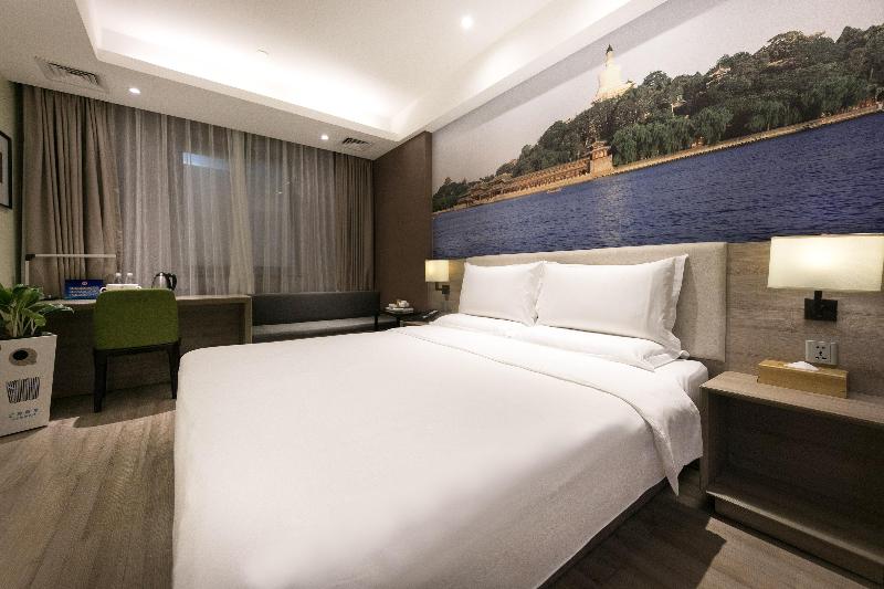 إستديو قياسى مزود بشرفة, Zinovia