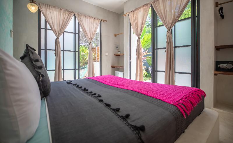 شقة غرفة نوم واحدة مزودة بشُرفة, Zinovia