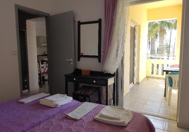 شقة غرفة نوم واحدة مزودة بشُرفة, Zinovia