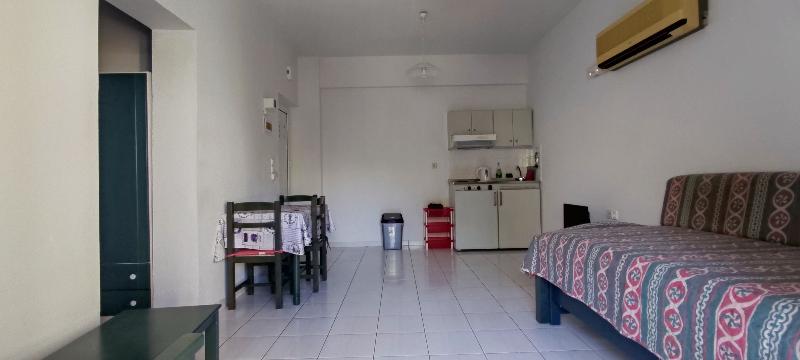 شقة غرفة نوم واحدة مزودة بشُرفة, Zinovia