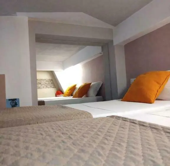 Camera Standard, Nerva Accomodation Cavour