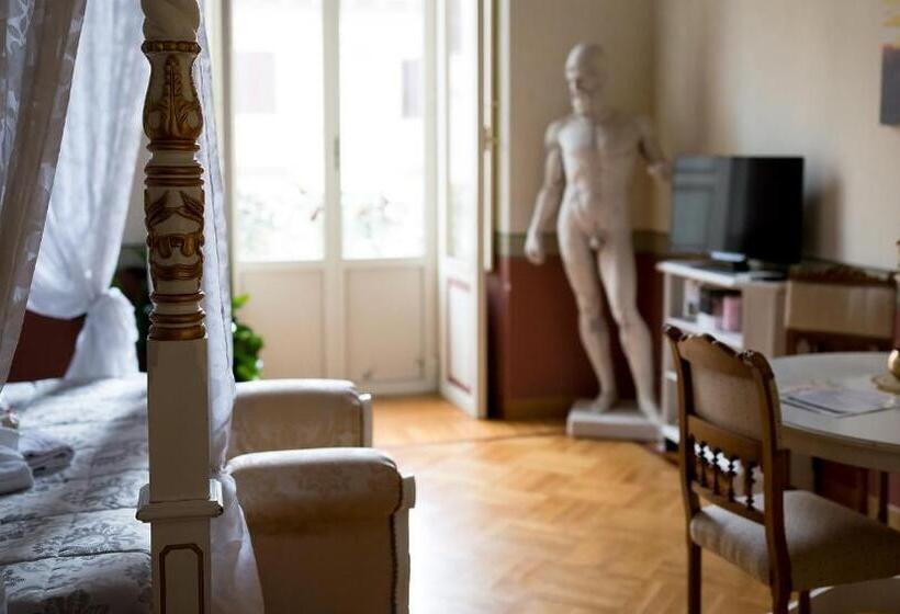 Suite con Balcone, Nerva Accomodation Cavour