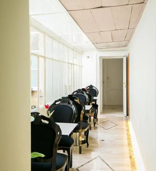Appartamento 3 Camere da Letto, Nerva Accomodation Cavour