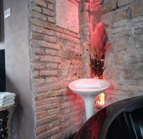Suite con Idromassaggio, Nerva Accomodation Cavour