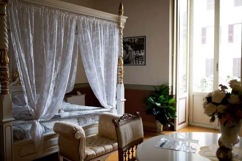 Suite con Balcone, Nerva Accomodation Cavour
