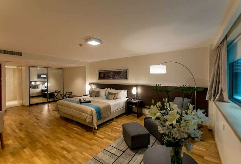 Номер Superior, Caseros 248