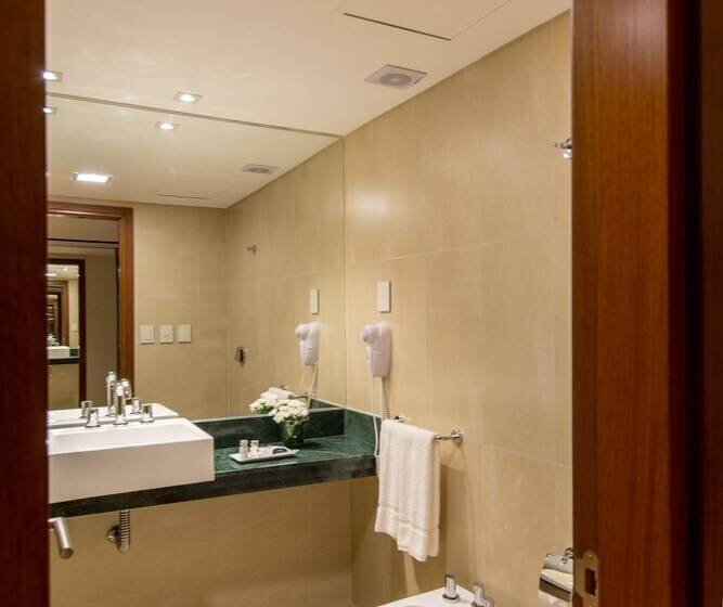 Номер Superior, Caseros 248