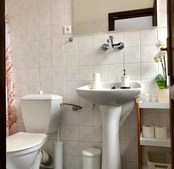 Номер Стандарт, Familia