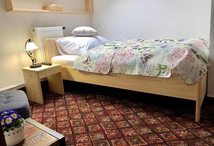 Номер Стандарт Индивидуальный, Familia