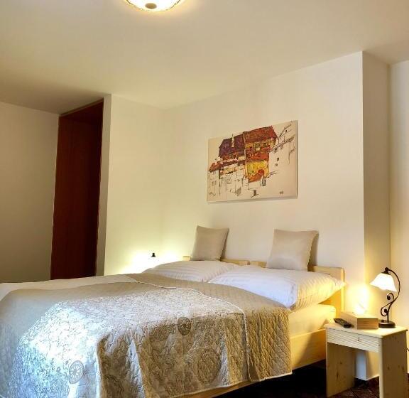 Люкс Повышенной Комфортности, Familia