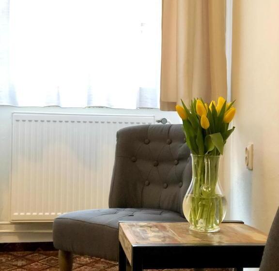 Номер Стандарт Трехместный, Familia