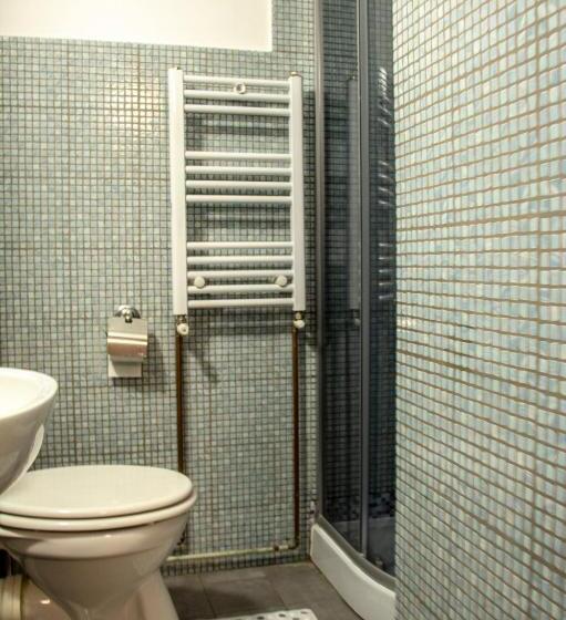 اتاق لوکس, Happy Accomodation