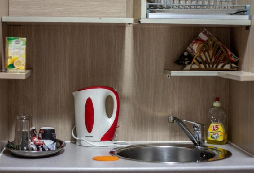 اتاق لوکس, Happy Accomodation