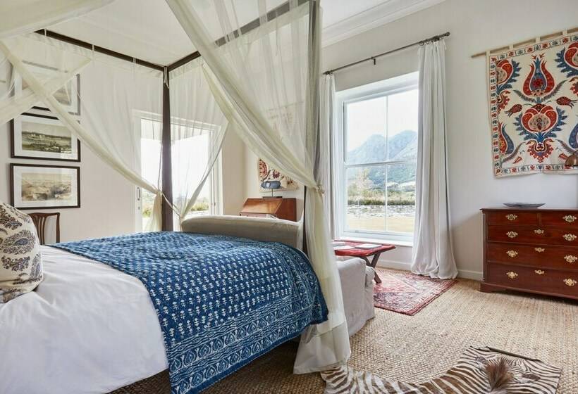 ویلای لوکس 1 خوابه, La Cotte House