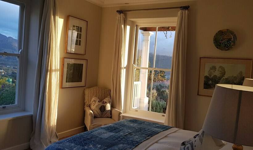 ویلای لوکس 1 خوابه, La Cotte House