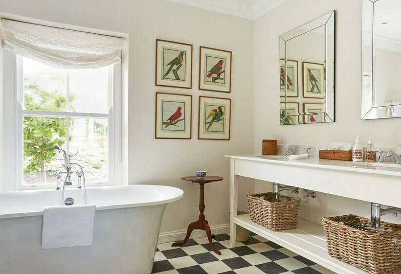 ویلای لوکس 1 خوابه, La Cotte House