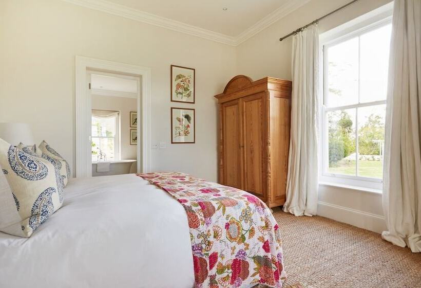 ویلای لوکس 1 خوابه, La Cotte House