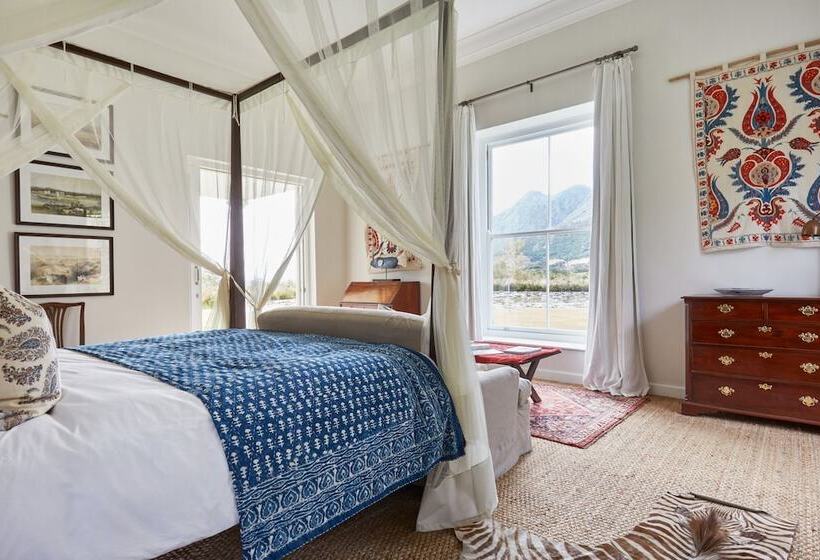 ویلای لوکس 1 خوابه, La Cotte House