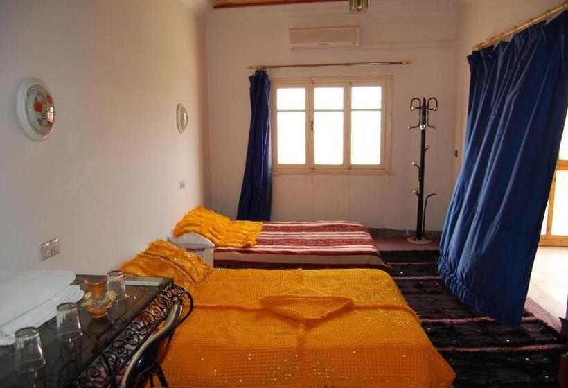 Номер Стандарт Трехместный, La Kasbah De Dades