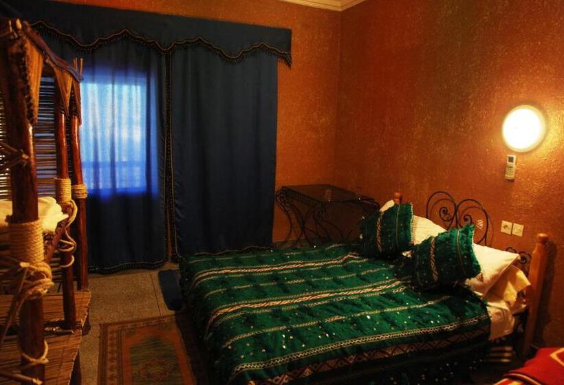 اتاق استاندارد سه نفره, La Kasbah De Dades