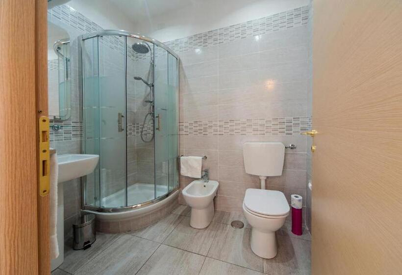 اتاق استاندارد, La Porta Del Paradiso