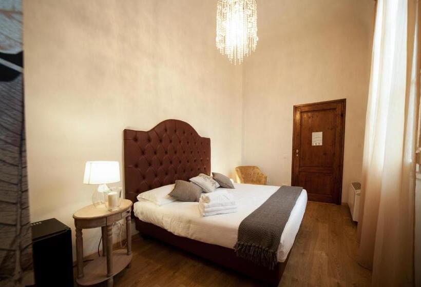 اتاق عادی, La Porta Del Paradiso