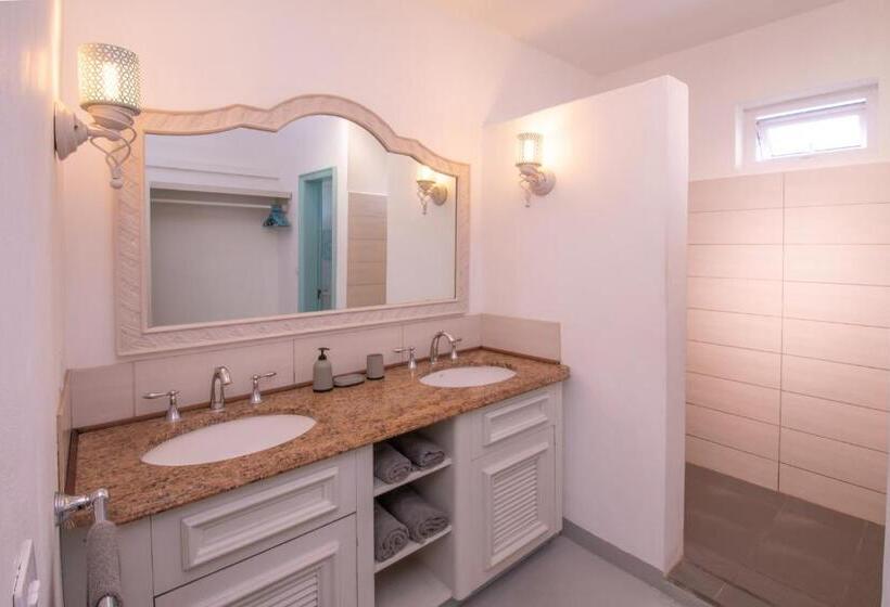 プールビュースイート, Le Mandala Moris Guesthouse