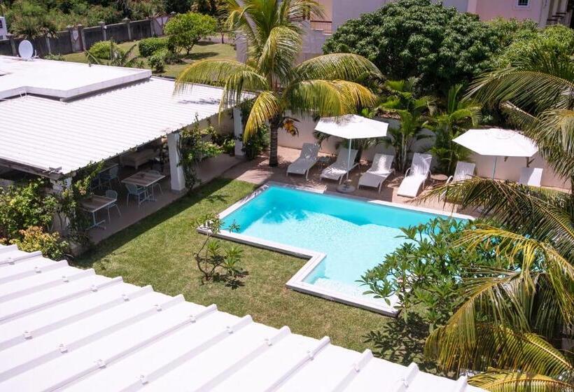 プールビュースイート, Le Mandala Moris Guesthouse