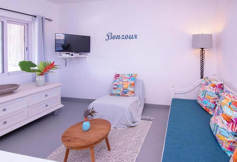 プールビュースイート, Le Mandala Moris Guesthouse