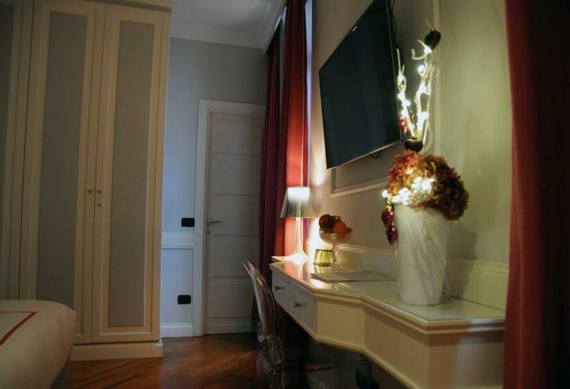 سوییت جونیور, Suite Fontana Di Trevi