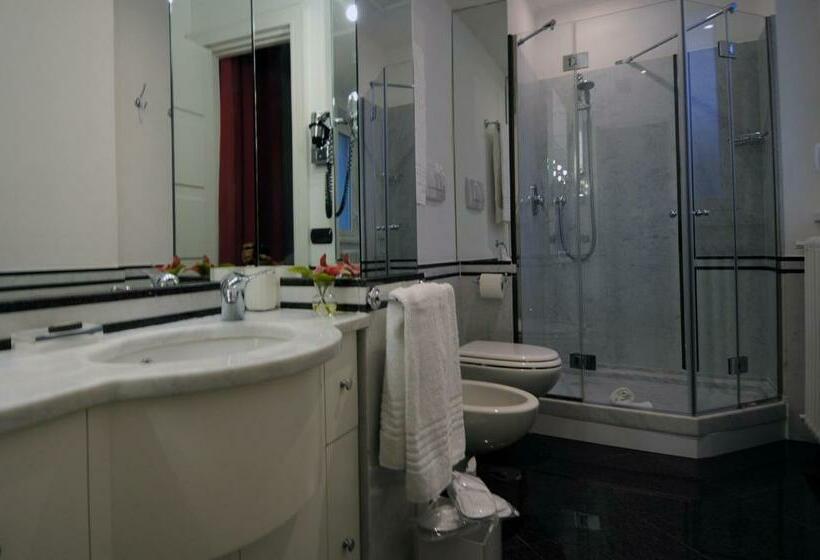 سوییت جونیور, Suite Fontana Di Trevi