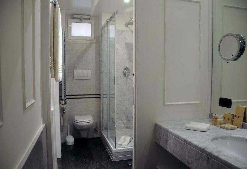 سوییت, Suite Fontana Di Trevi